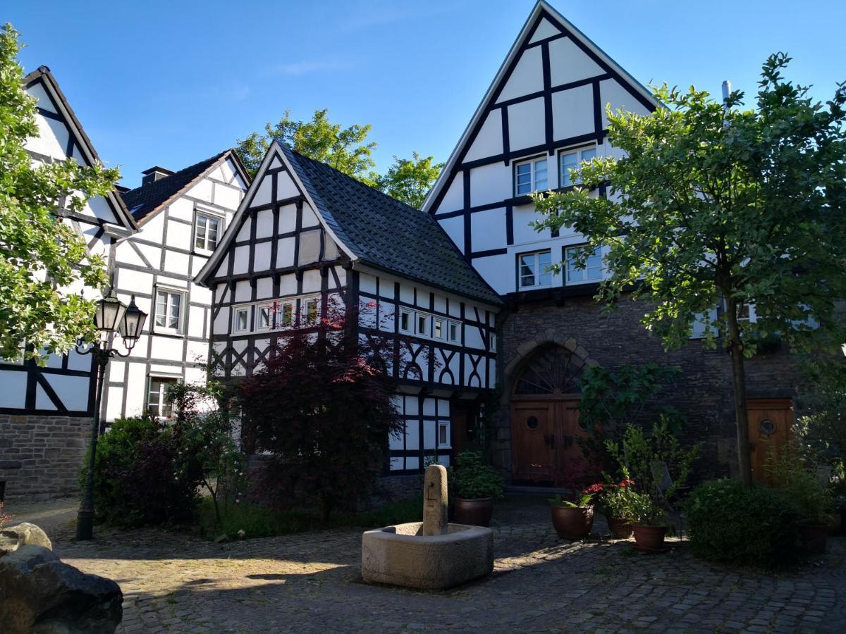 Fuenf Giebel Eck In Der Freiheit Am Ruhrtalradweg Wetter (Ruhr) Exterior foto