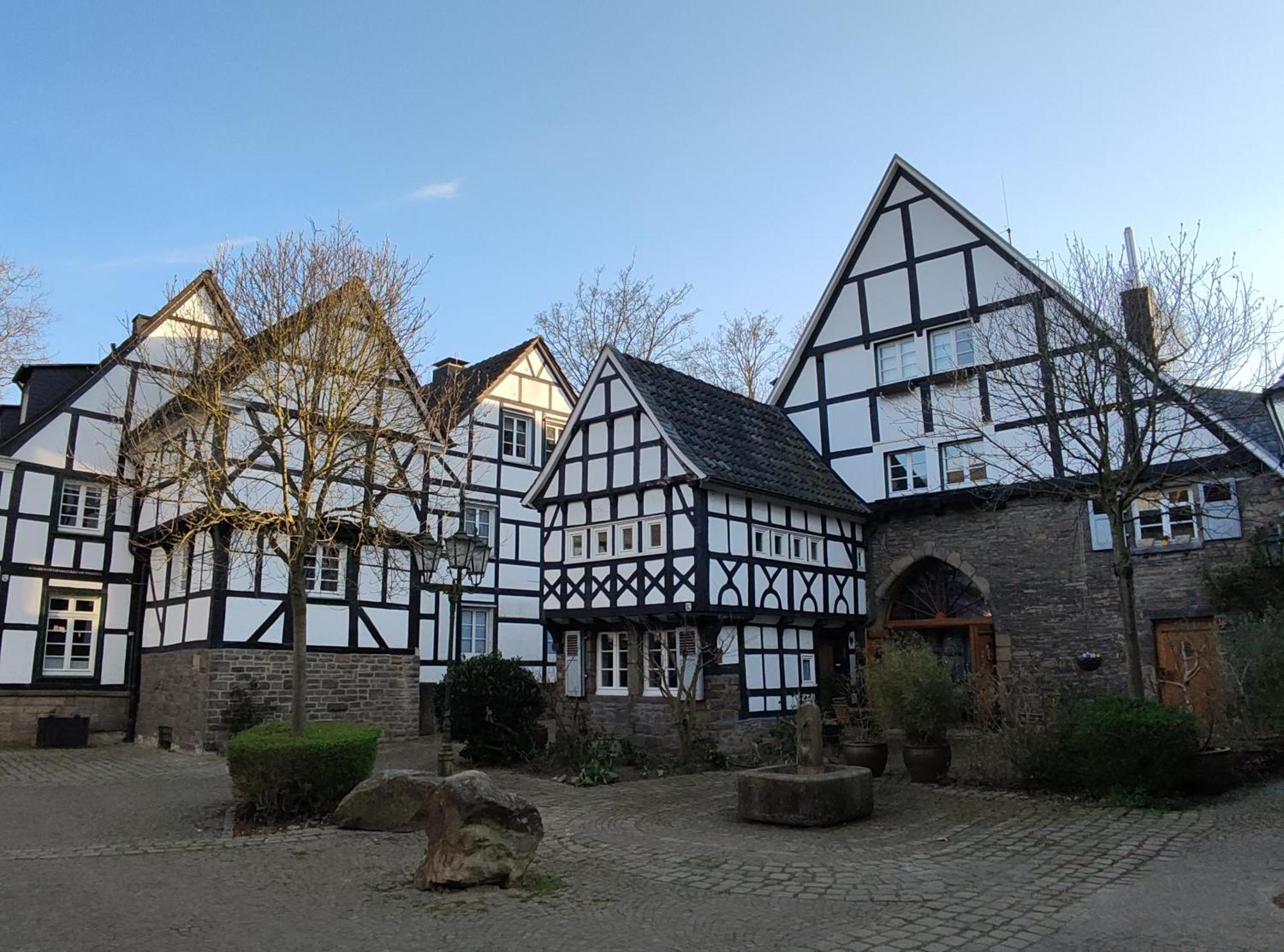 Fuenf Giebel Eck In Der Freiheit Am Ruhrtalradweg Wetter (Ruhr) Exterior foto